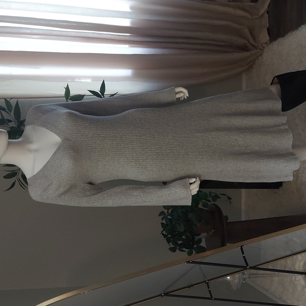 NWT J.Crew V Neck ribbed sweater midi dress